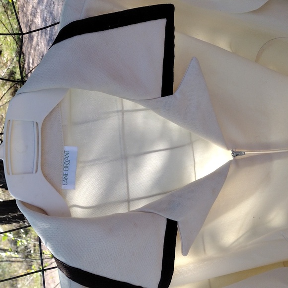 Vintage Robe - Picture 2 of 9